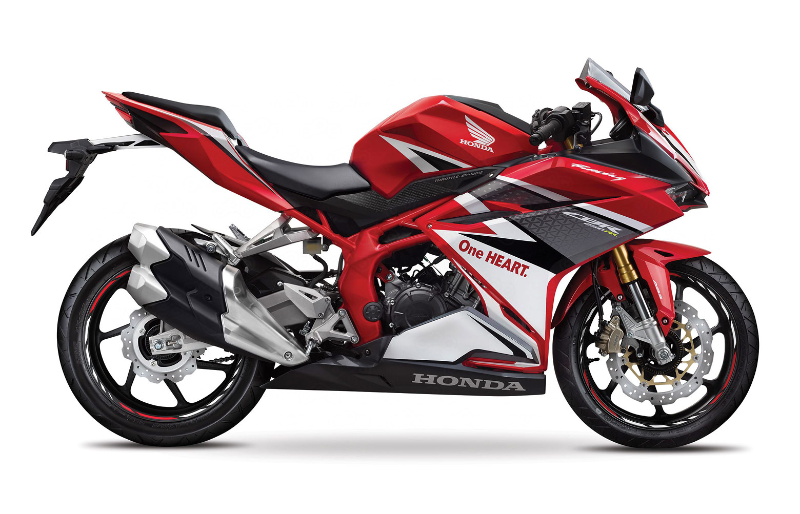 Хонда СБР250РР в цвете Honda Racing Red.