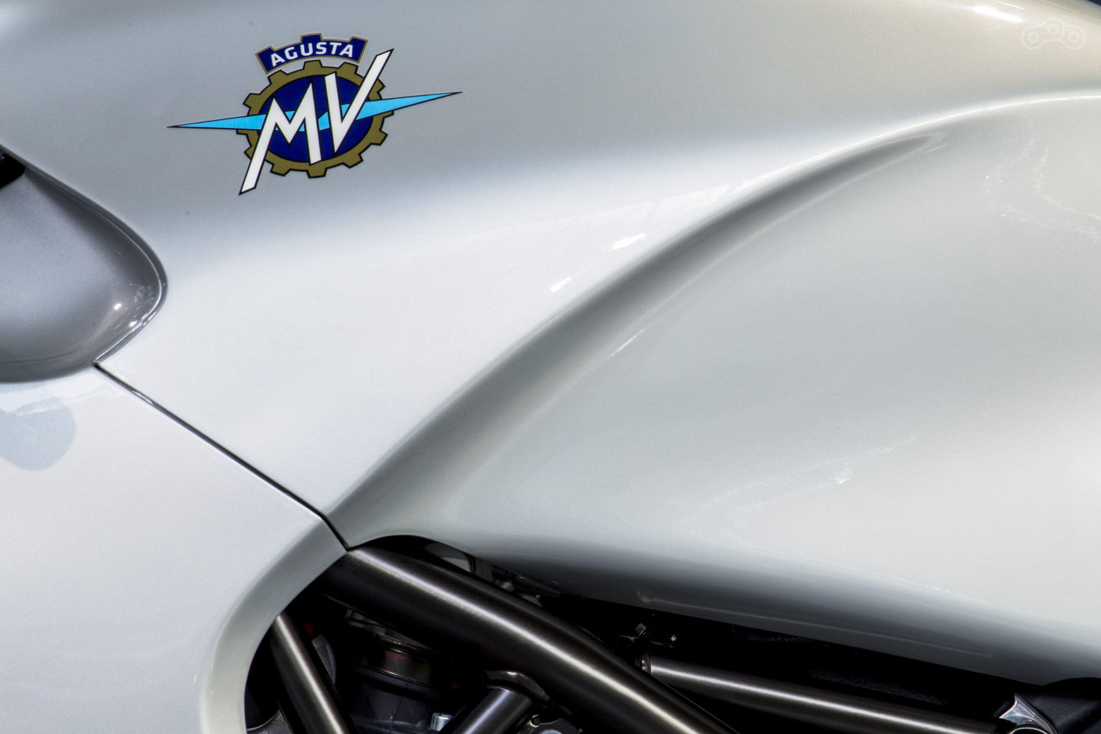 Мотоцикл F4Z создан на базе MV Agusta F4