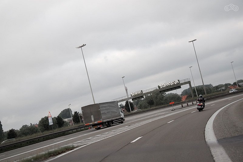 Прокатиться по немецким автобанам — бесценно.