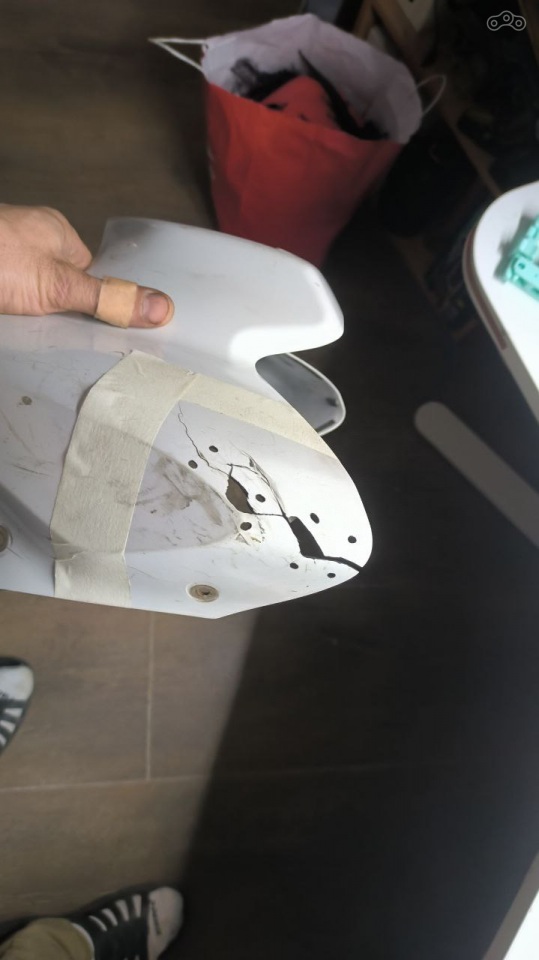 с накладкой на бак та же история что и с мордой - уже сделал, но не красил пока.