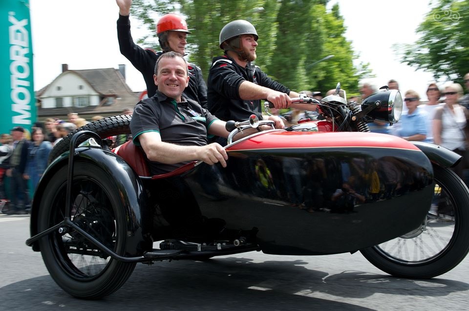Вальтер Вобманн (в коляске)