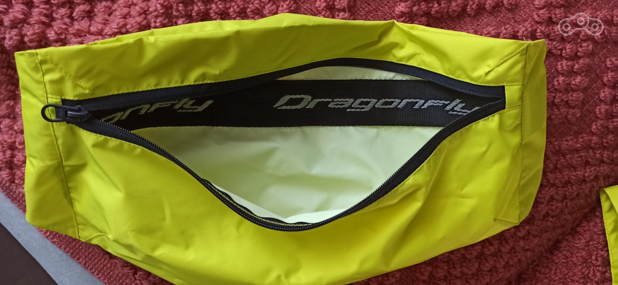 очень радует яркий цвет всего набора ништяков