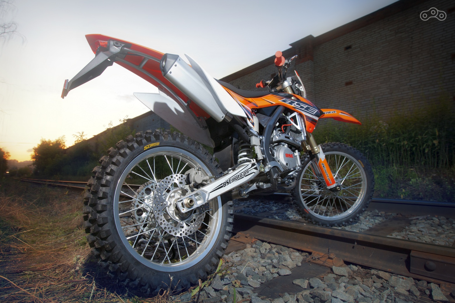 Использована информация юридической социальной сети https://www.9111.ru' и https://avtourist.guru/registratsiya/pts/na-mototsikl.html Автоюрист.Гуру ©