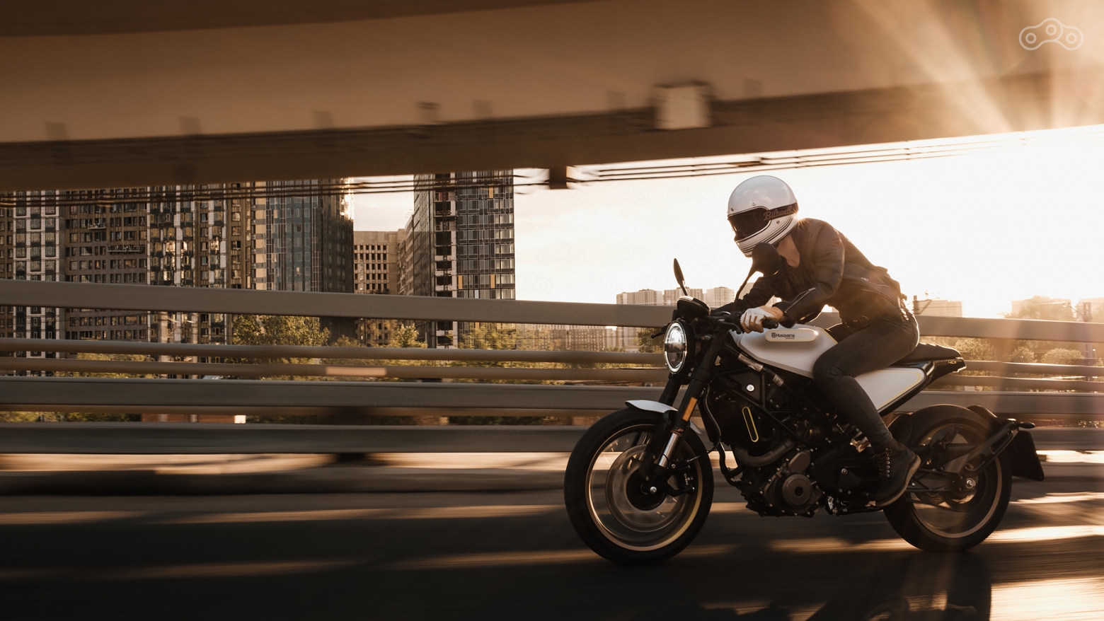 Husqvarna Vitpilen 401 | 2018 Biltwell Gringo LE SPECTRUM