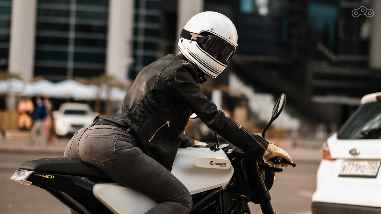 Husqvarna Vitpilen 401 | 2018 Biltwell Gringo LE SPECTRUM