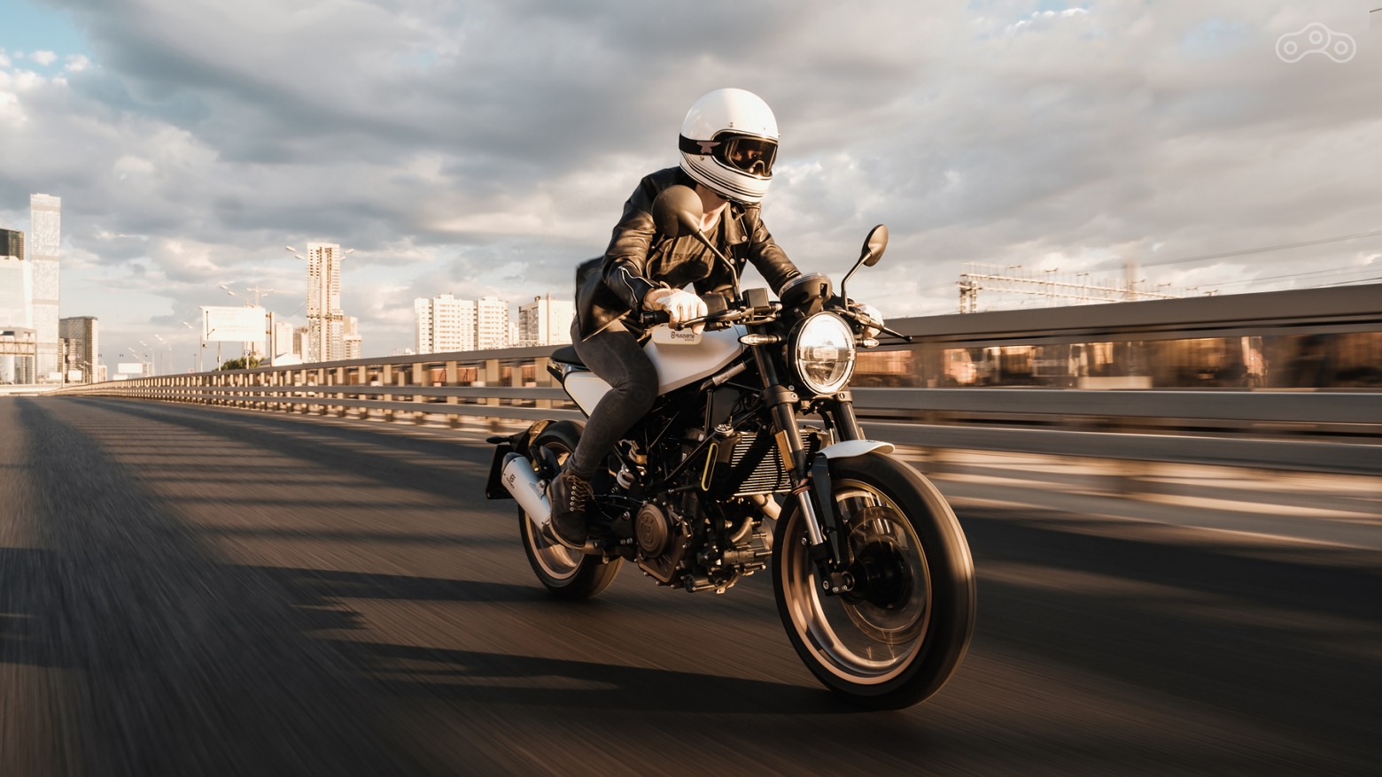 Husqvarna Vitpilen 401 | 2018 Biltwell Gringo LE SPECTRUM