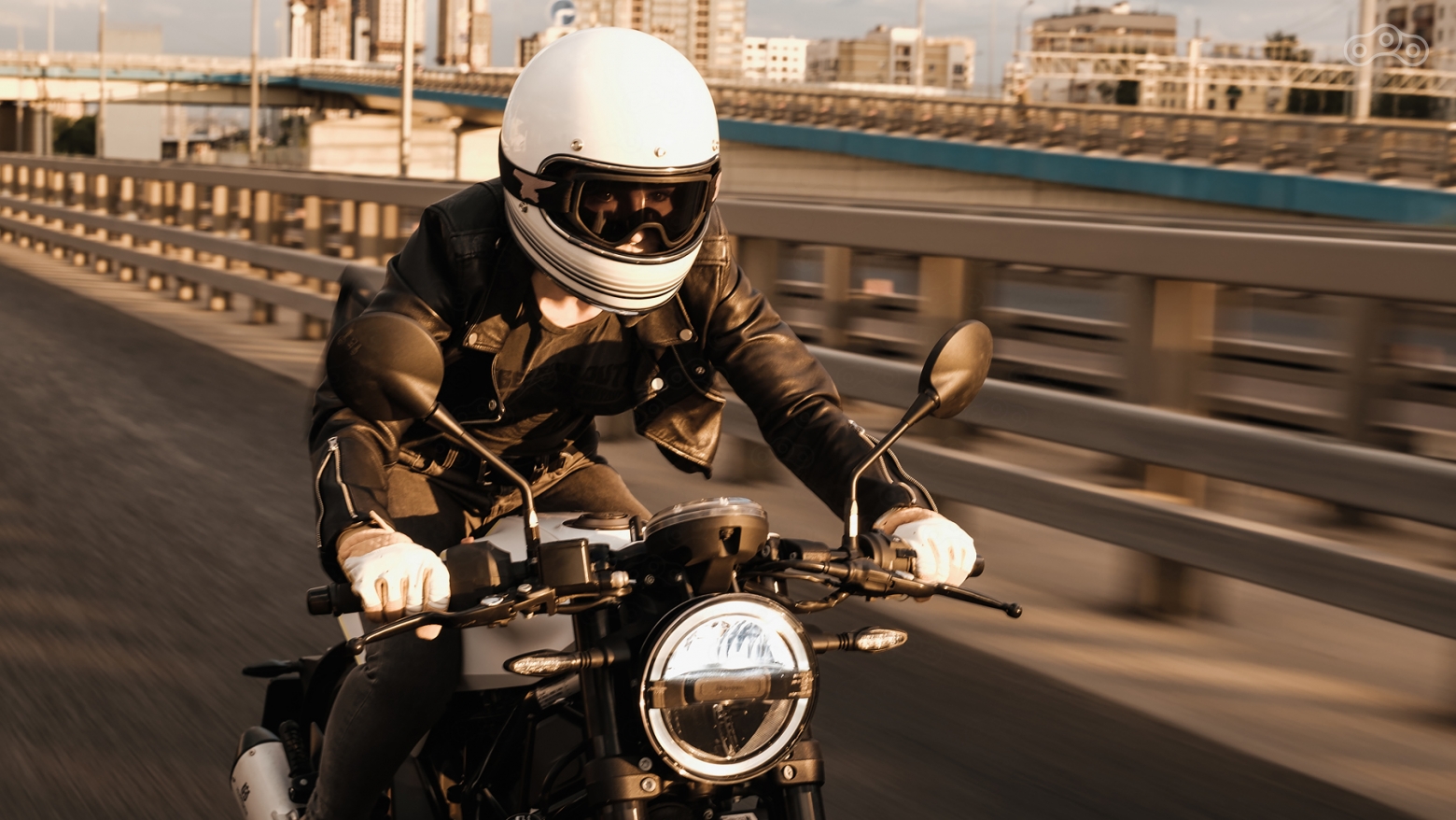 Husqvarna Vitpilen 401 | 2018 Biltwell Gringo LE SPECTRUM