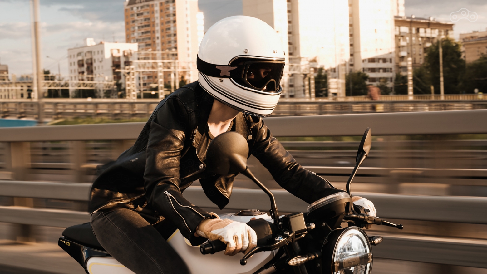 Husqvarna Vitpilen 401 | 2018 Biltwell Gringo LE SPECTRUM