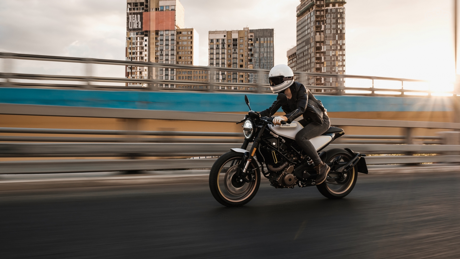 Husqvarna Vitpilen 401 | 2018 Biltwell Gringo LE SPECTRUM