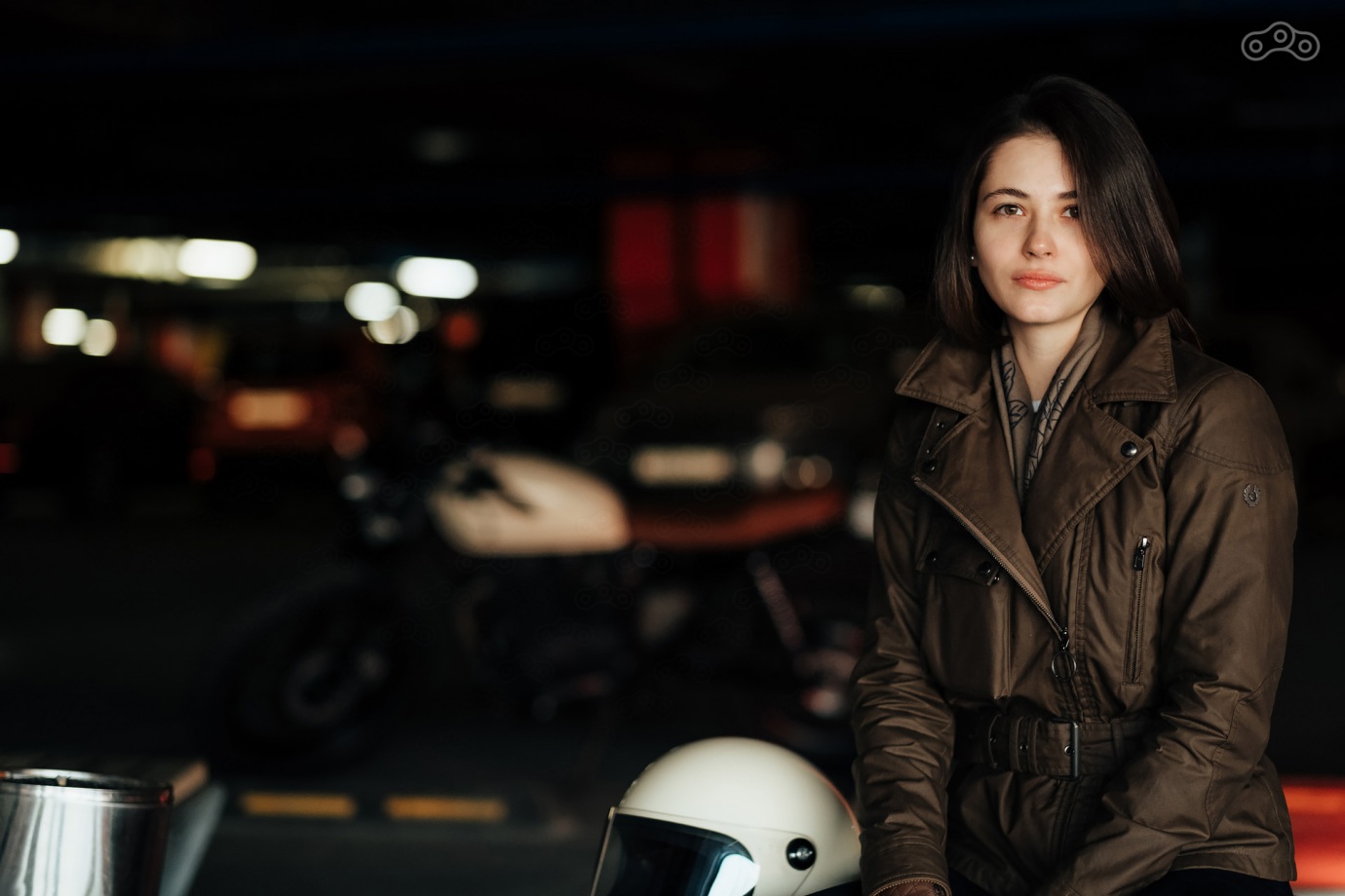 Honda CB400SS GIRL RIDER CUSTOM FLAT TRACK SCRAMBLER