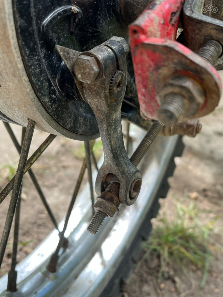 Задний тормоз "Пилота"