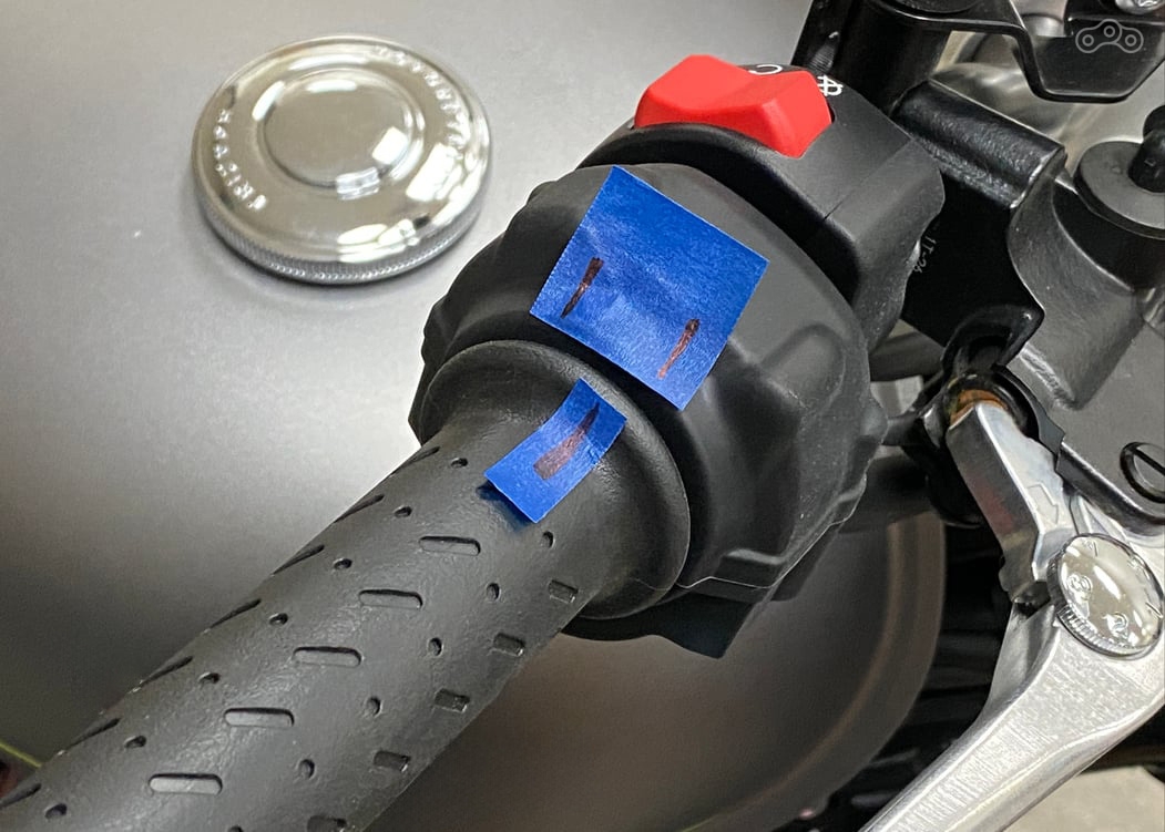 Чрезмерный свободный ход лишает управление точности и особенно мешает плавной езде. А ведь именно плавность — основа скорости, верно?