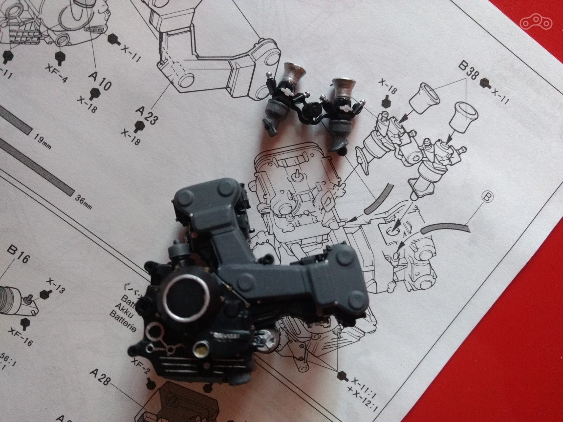 Мотор почти собран.