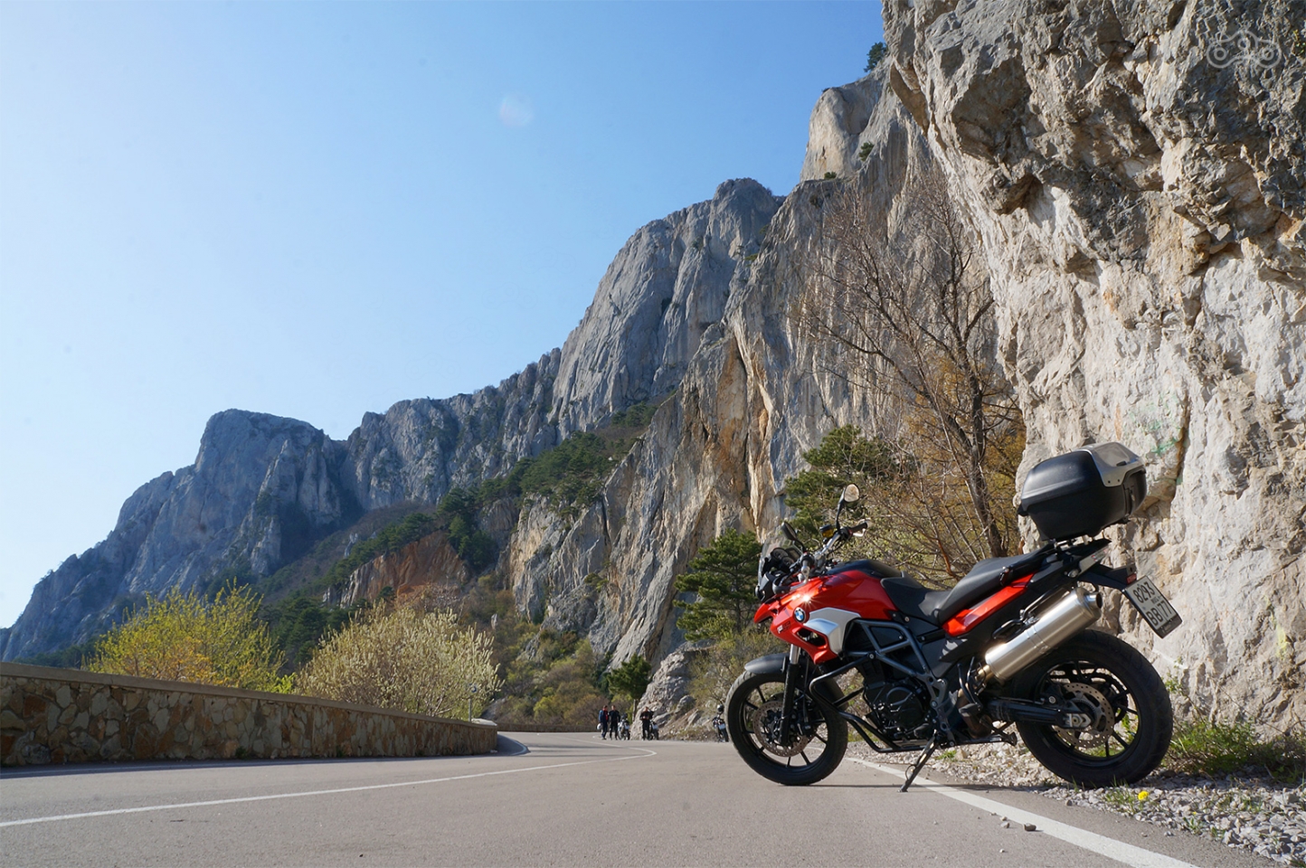 BMW F700GS – отличный мотоцикл для подобных туров: ещё не эндуро но уже не дорожник – идеальный кроссовер в вакууме!