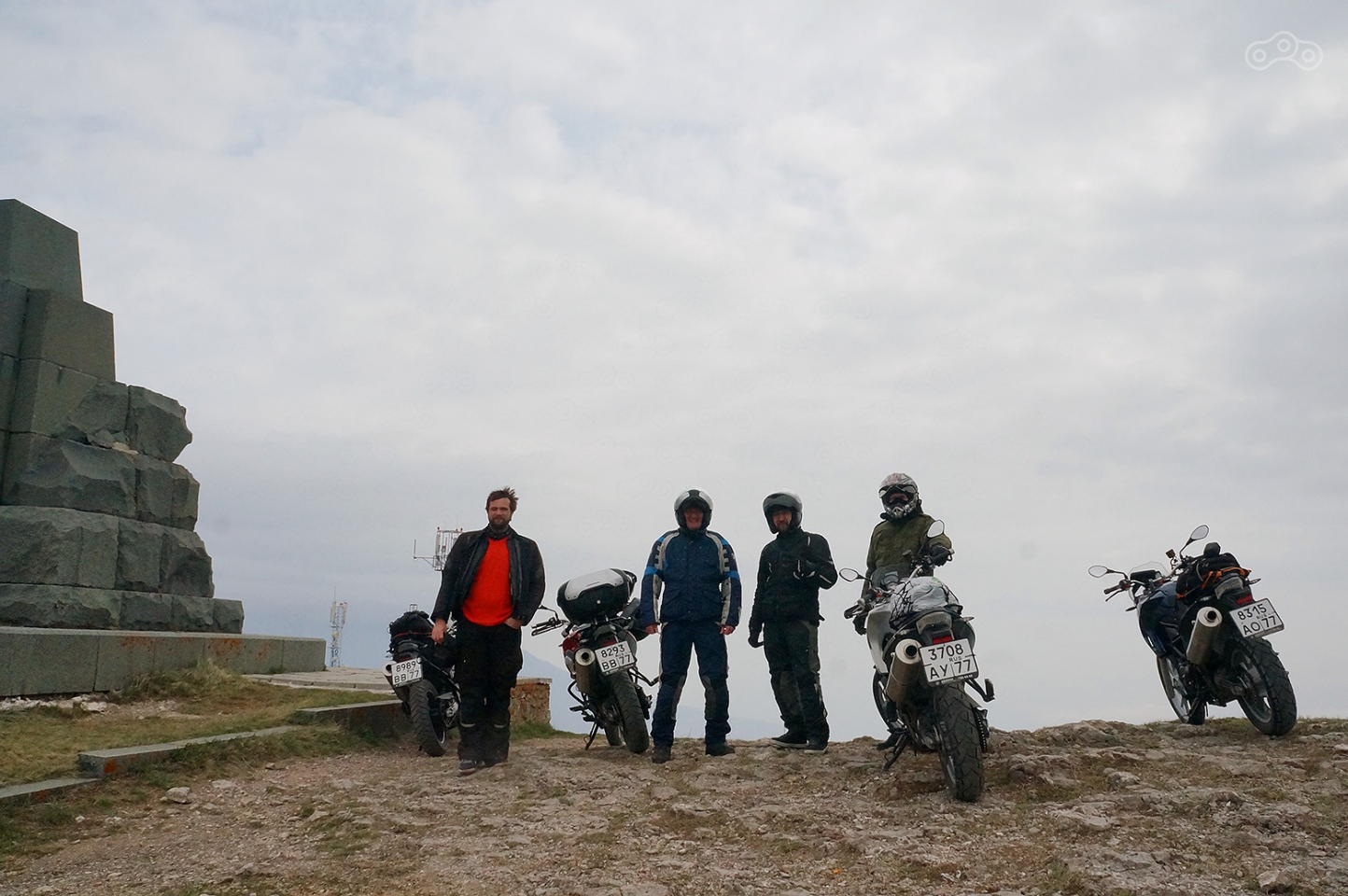 Вершина Ай-Петри – обязательная часть тура, вне зависимости, от выбранной программы обучения