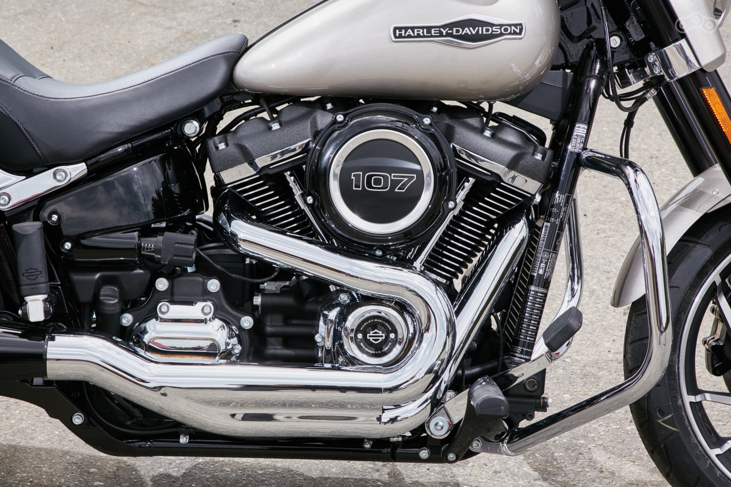 107-й "Милуоки Эйт" - девятый "биг твин" Harley. Без подготовки в цифрах можно запутаться!