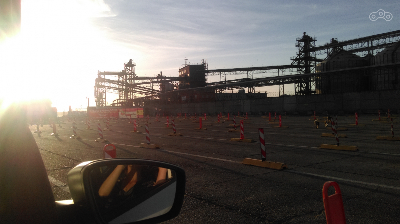 Пустые отстойники для автомобилей порт "Кавказ"