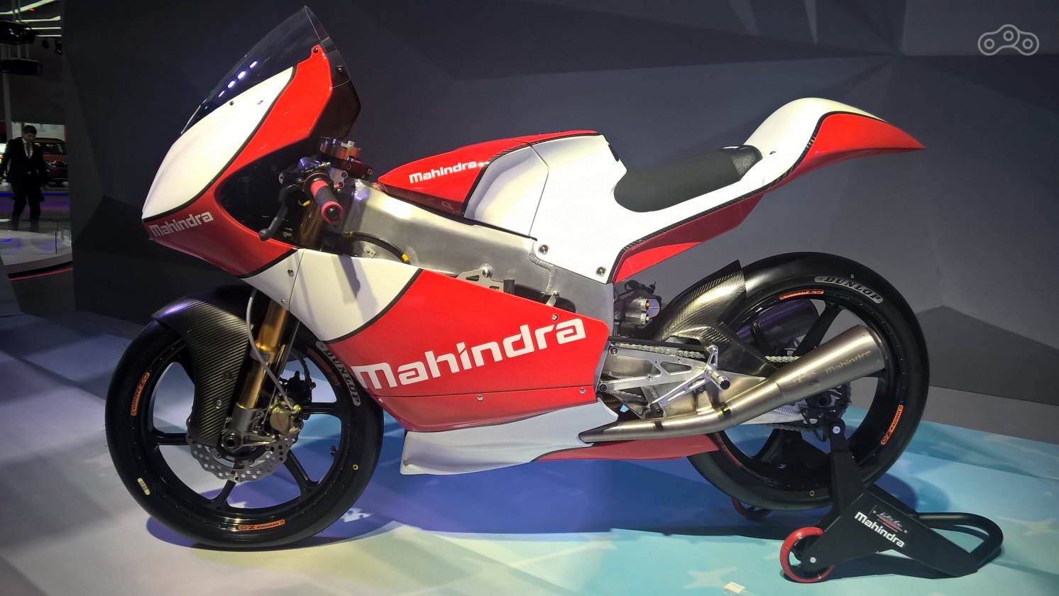Индийский спортбайк Mahindra MGP-30, созданный для гонок серии Moto 3. Фото – gaadi.com