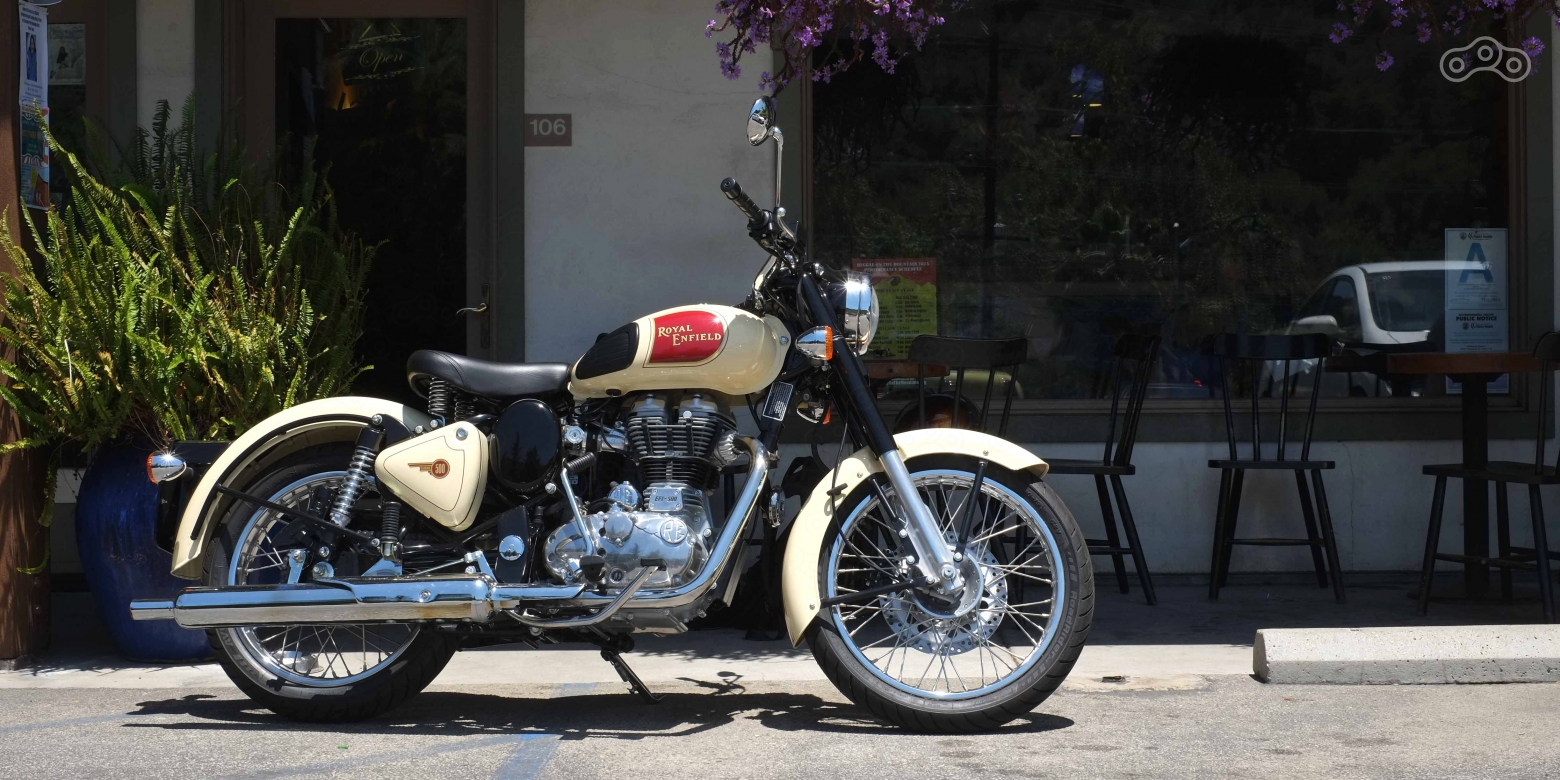 Согласно информации на официальном сайте Royal Enfield, модель Classic обойдётся в 395 000 рублей