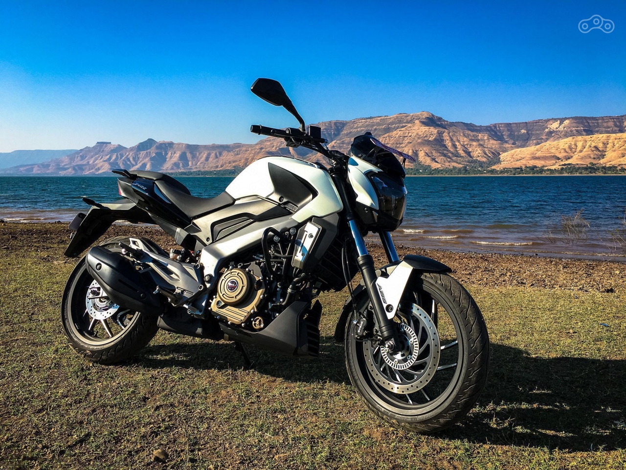 В новом сезоне Dominar 400 не претерпел изменений, но получил несколько дополнительных вариантов окраски