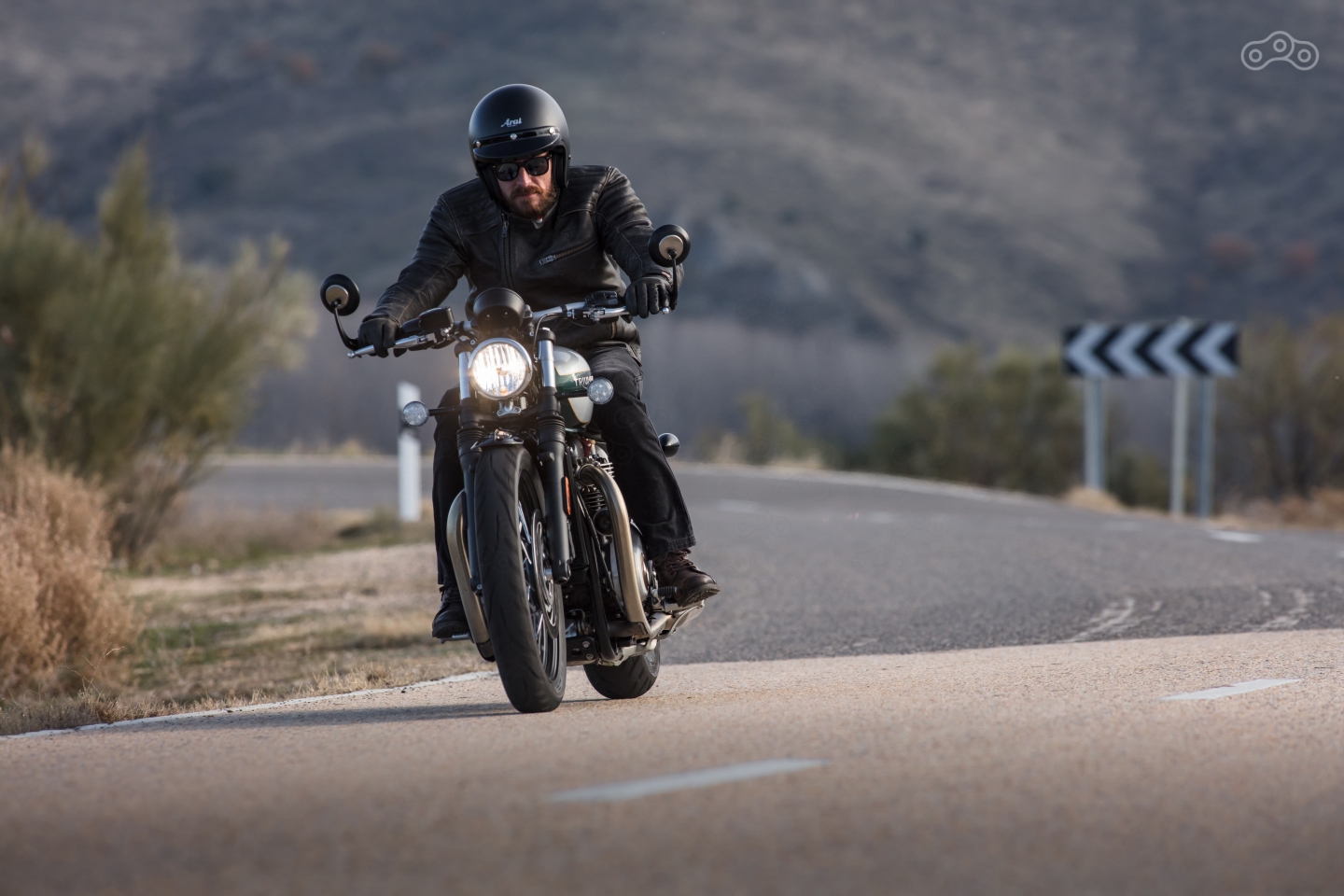 Богатый выбор заводских и «афтермаркет» аксессуаров позволит придать Bonneville Bobber индивидуальности