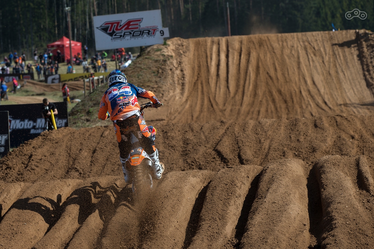 Джеффри Херлингс во время седьмого этапа чемпионата мира по мотокроссу MXGP 2017