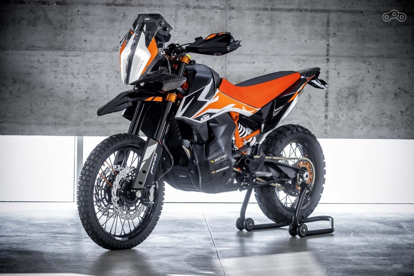  KTM 790 Adventure R Prototype оснащён тем же двигателем, что и 790 Duke