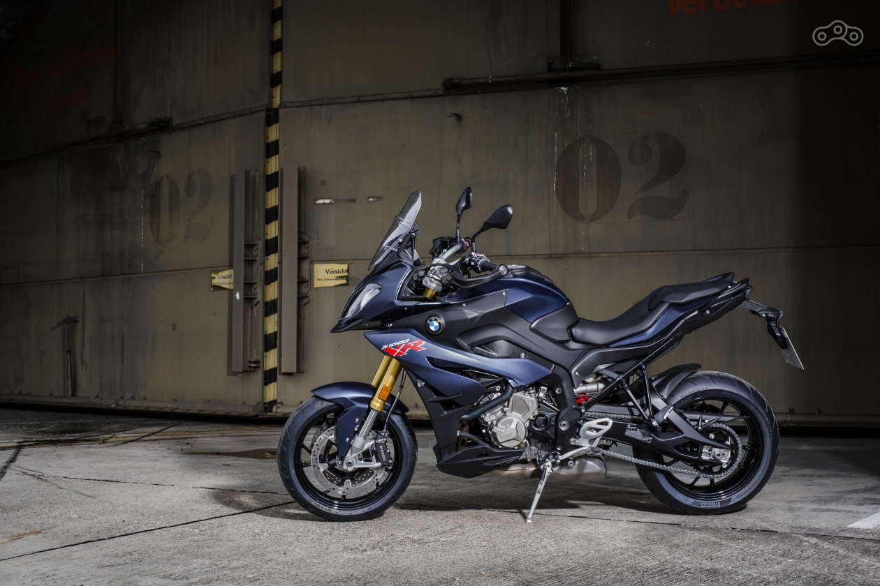 BMW S1000XR в цвете Ocean Blue