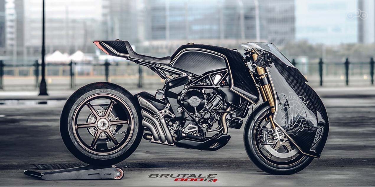 Сочетание карбона с матовыми деталями – отличительная черта байков от Rough Custom