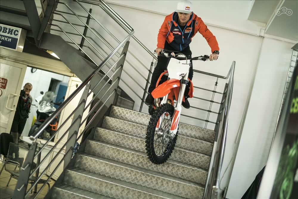 Алексей Колесников испытывает новый KTM 450 SX-F 2018