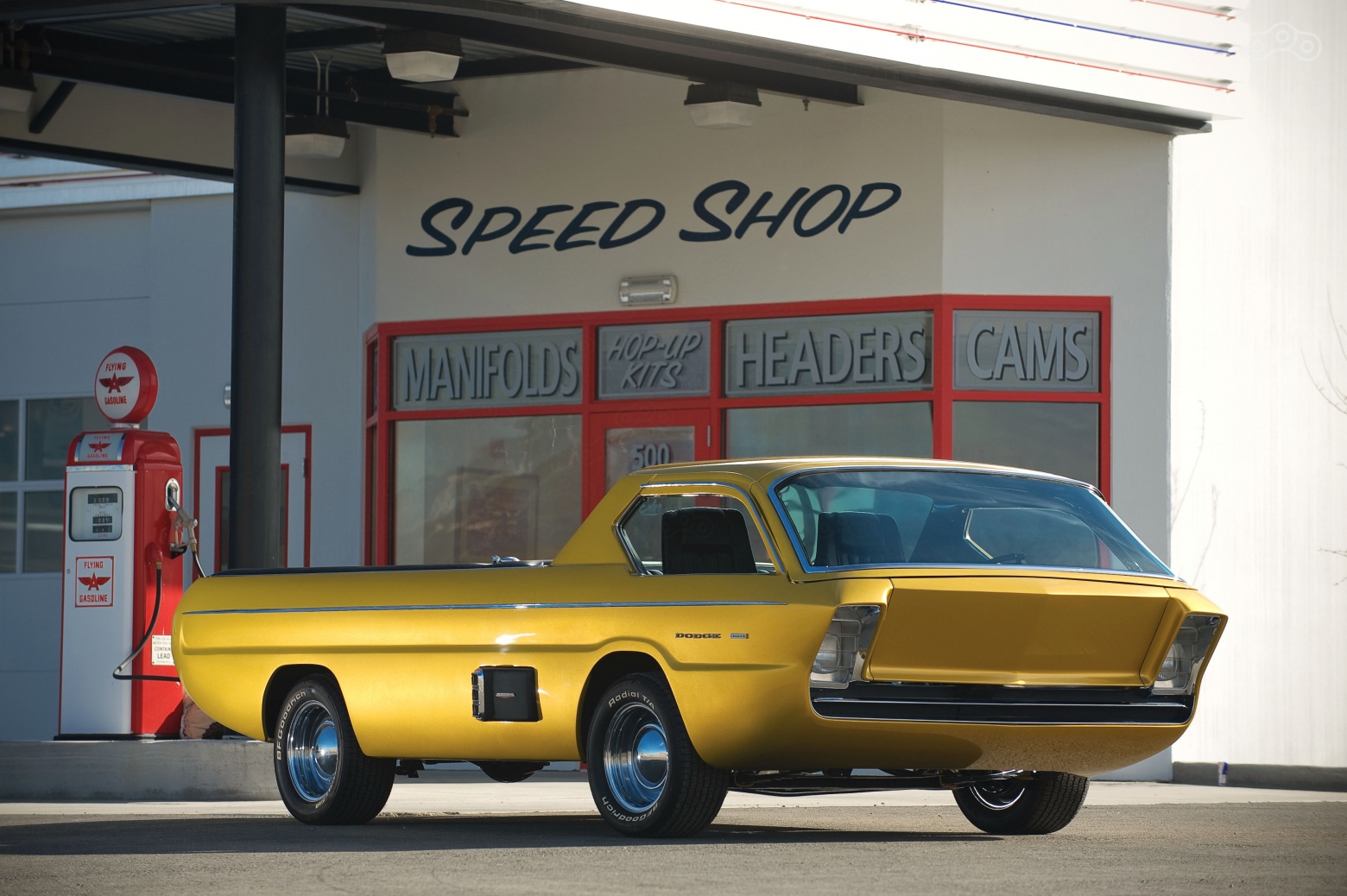 ... а значит все правила документа распространяются как на автомобили, так и на мотоциклы