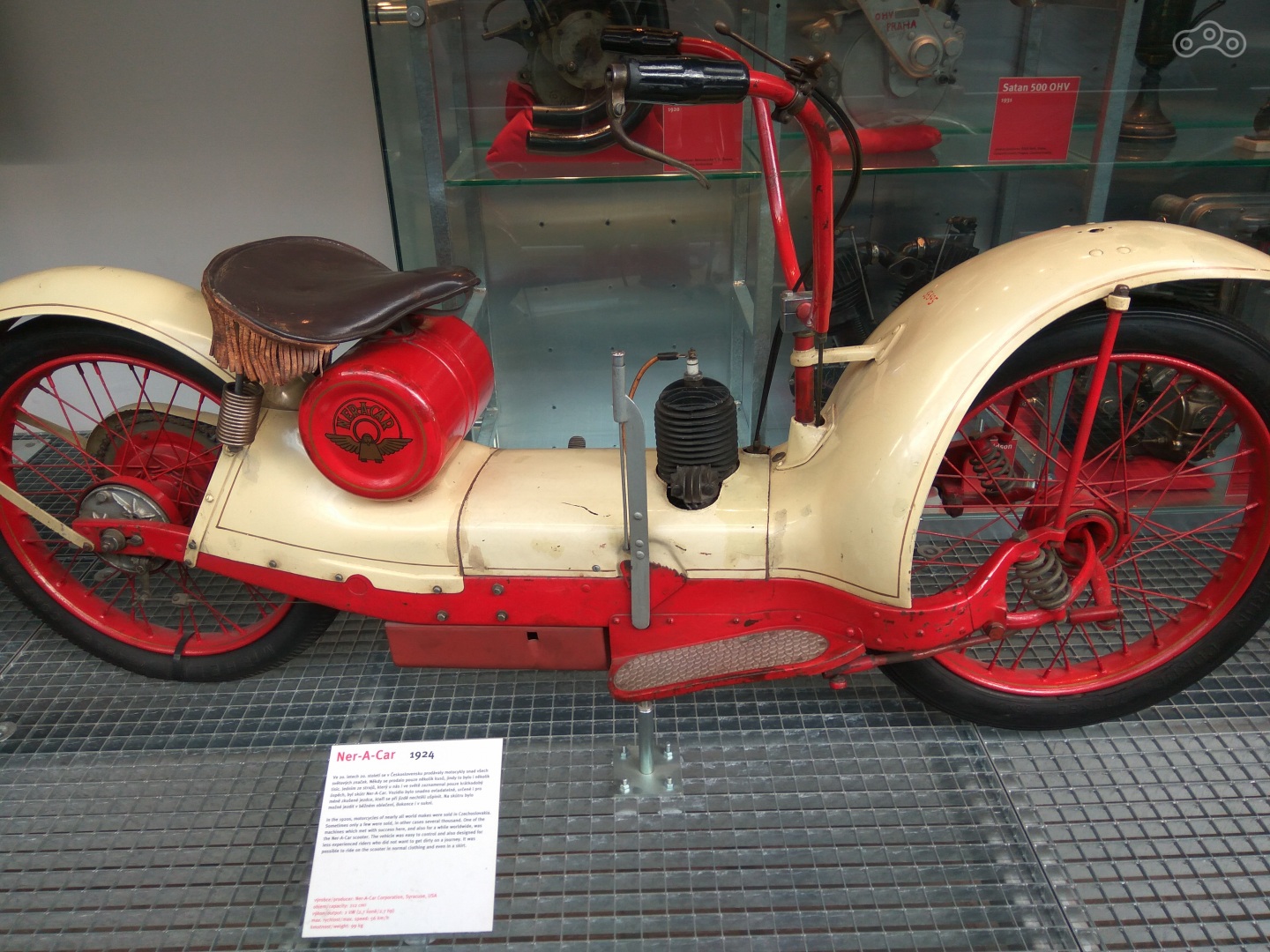 Ner-A-Car 1924 (0,212 литра, 2,7л.с. максималка 56км/ч, вес 99)