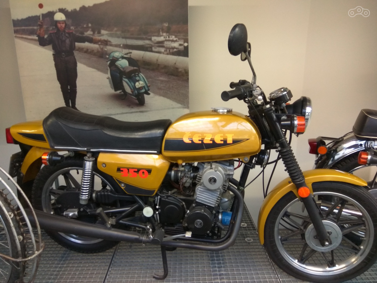 CZ 350-510 1978 (0,34 литра, 22л.с. макс. 125км/ч, вес 140)