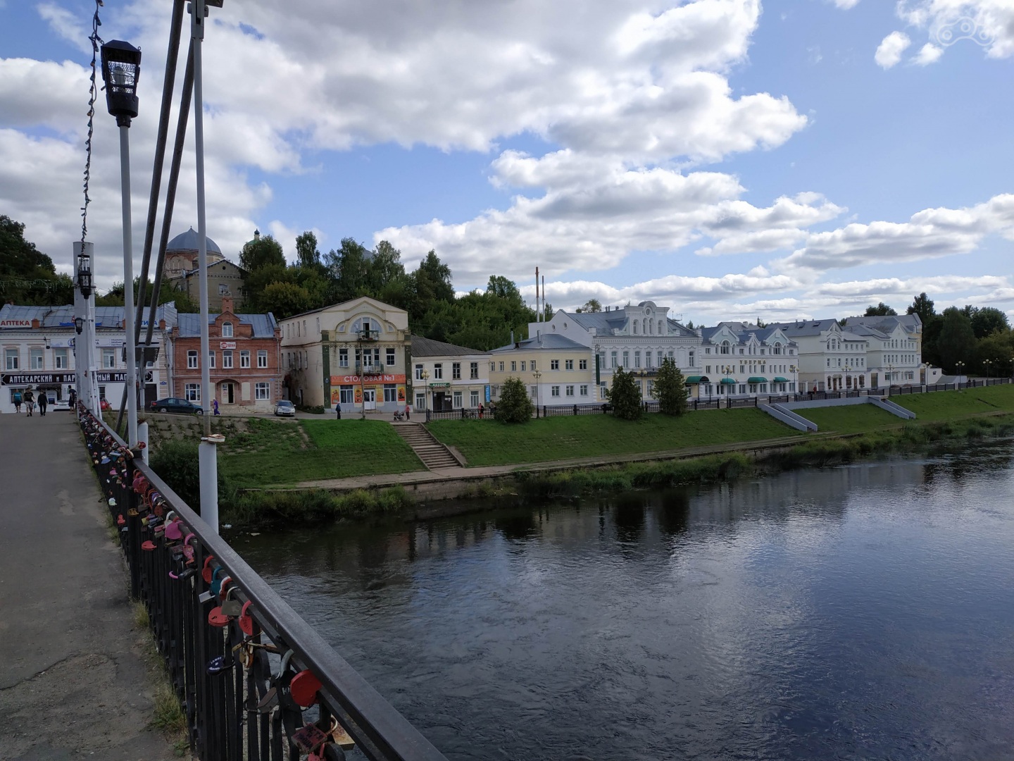 пешеходный мост через р. Тверца