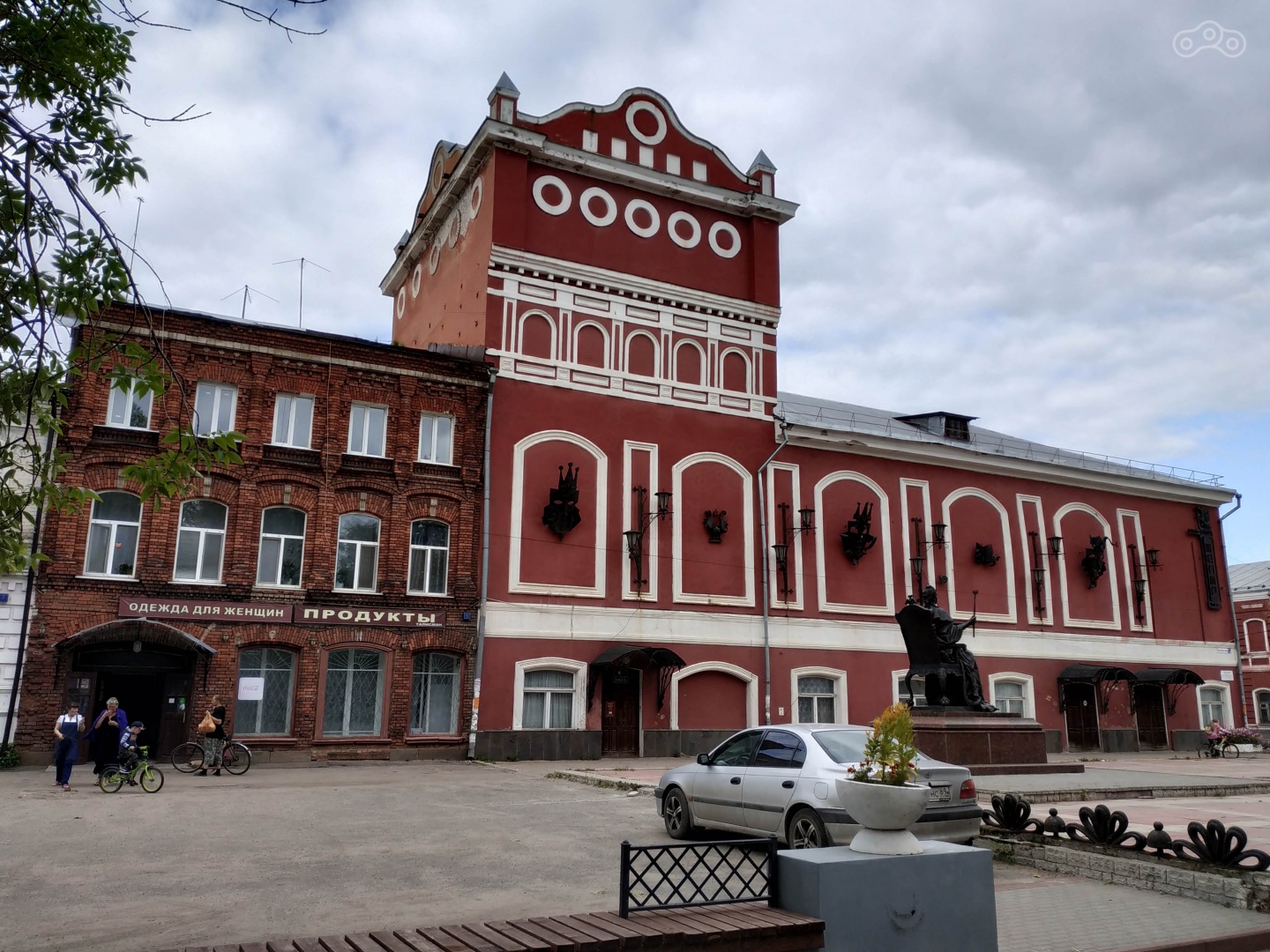 В.Волочек, Казанский проспект 20. Вышневолоцкий театр драмы