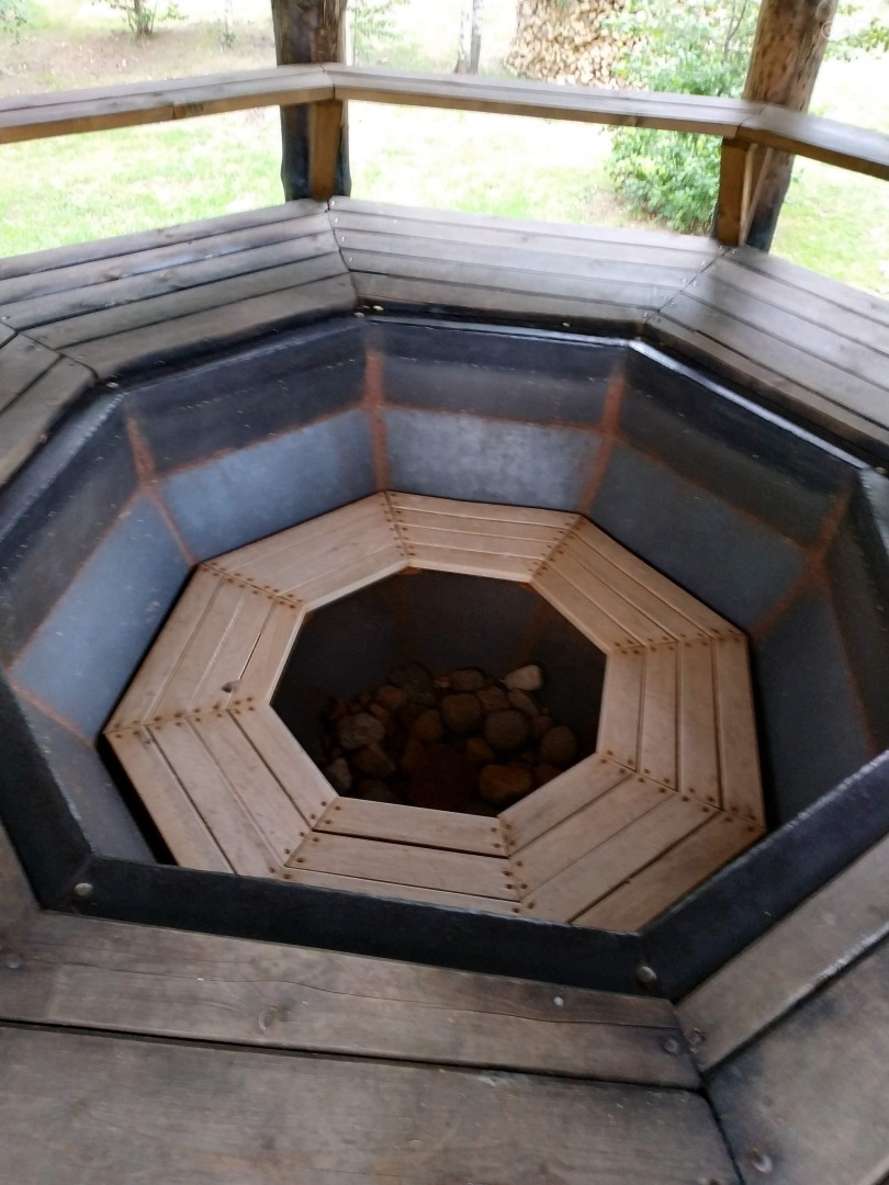 вид на колет